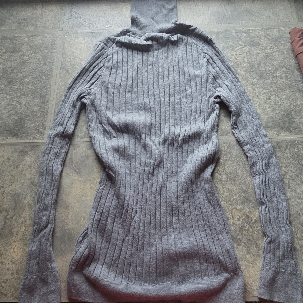 Gap Ribbed Gray Turtleneck